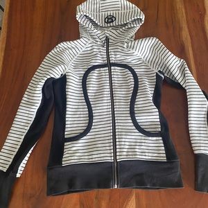 Lulu Lemon Sweatshirt